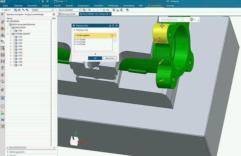 Ein grünes 3D-bearbeitetes Teil wird in der CAM-Software mit ausgewählten Messpunkten in einem Popup-Dialogfeld angezeigt, während das Teil in einer grauen virtuellen Vorrichtung ruht.
Transkribierter Text (sichtbar):
- Top-Menüs: NX Datei Startseite Geometrie Analysieren Ansicht Auswahl Baugruppen Darstellen Werkzeuge Anwendung PMI NX OpenAPI Journals
- Fenstertitel/Registerkarte: Discovery Center
- Kopfzeile im linken Bereich: Operationsnavigator - Programmreihenfolge
- Linker Baum: NC_PROGRAM
- Linke Baumelemente: Nicht verwendete Elemente SIMULATION
- Dialogtitel: Messpunkte
- Beschriftung der Dialogliste: Messpunkte
- Dialogeinträge: Punkt angeben; 1.1.1 Punkt; 1.1.2 Punkt; 1.1.3 Punkt
- Dialogschaltflächen: OK Abbrechen
- Unten links: Abhängigkeiten