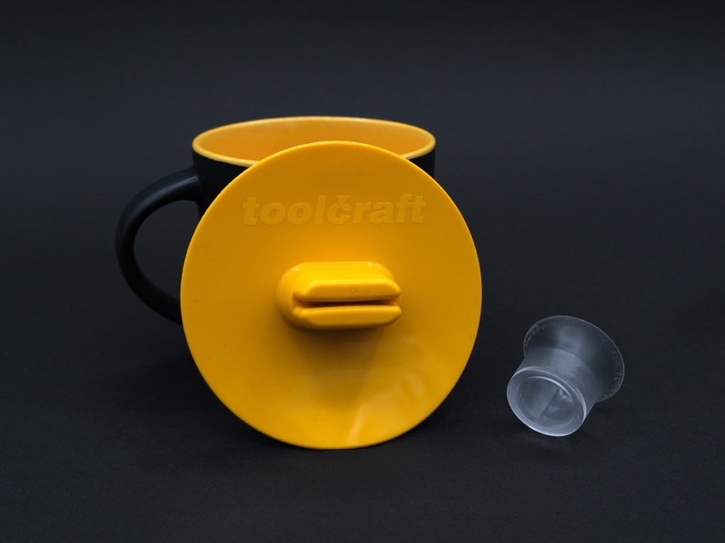 Cup lid and lens made from silicone