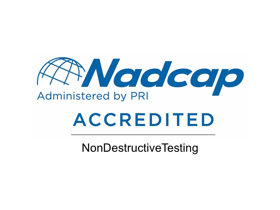 Das Nadcap-Logo zeigt einen stilisierten Globus und einen markanten Schriftzug, der die Akkreditierung für Prüfverfahren kennzeichnet. Es ist zentriert auf weißem Hintergrund.

Text: Nadcap
Verwaltet von PRI
AKKREDITIERT
Zerstörungsfreie Prüfung