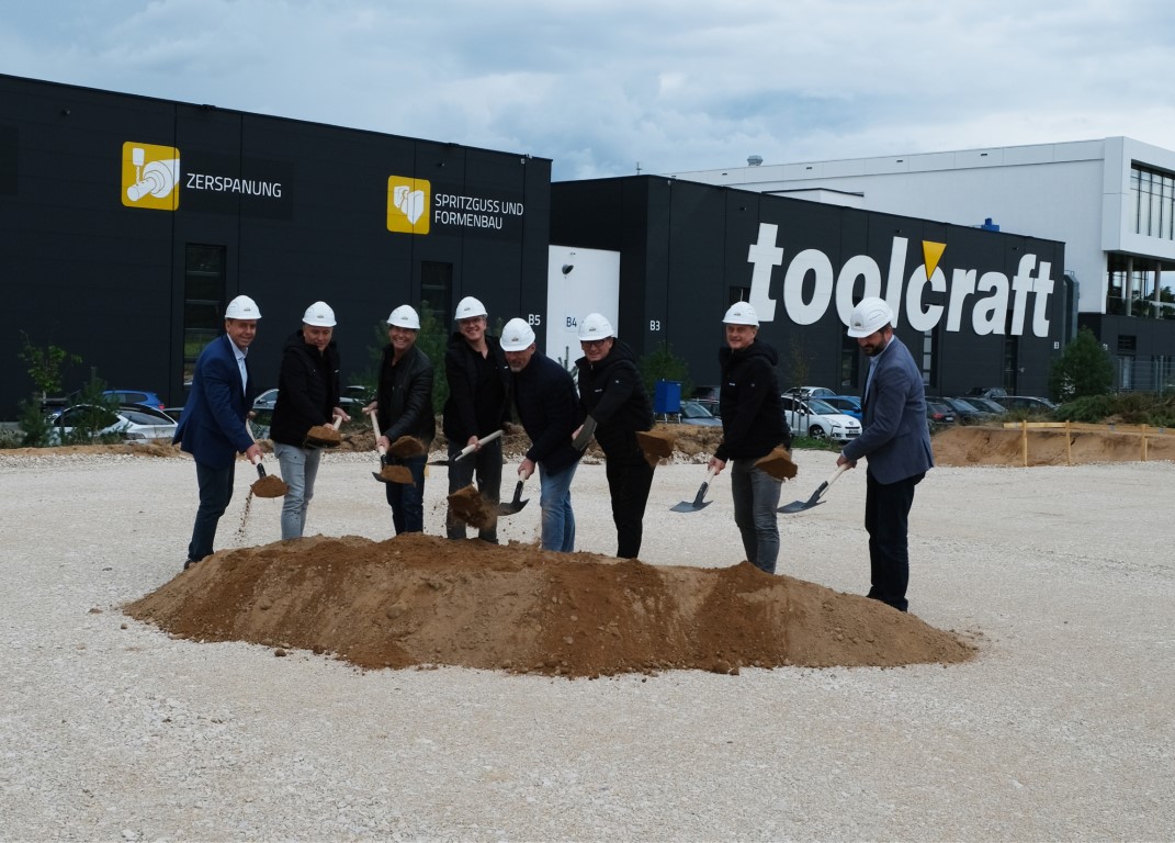 Der offizielle Spatenstich bei toolcraft in Georgensgmünd